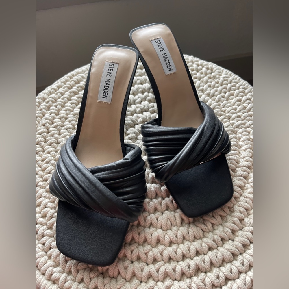 NEW Steve Madden Square Toe Sandal Heels
